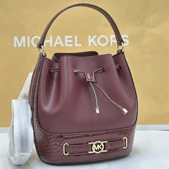 MICHAEL KORS  Reed Medium Pebbled Leather Bucket Bag Satchel Crossbody Oxblood - Picture 15 of 15